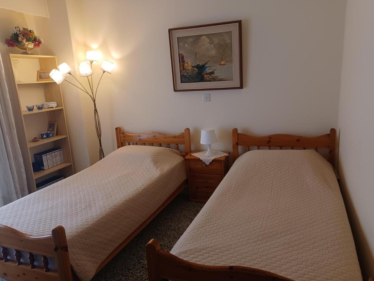Seaside Family Apartment Loutraki Εξωτερικό φωτογραφία